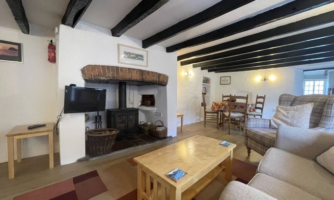 Tintagel House | Lilac Cottage Tintagel