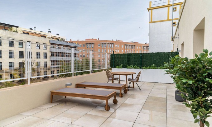 Cruz Roja-Capuchinos Apartment | Limehome Sevilla Ronda de Capuchinos