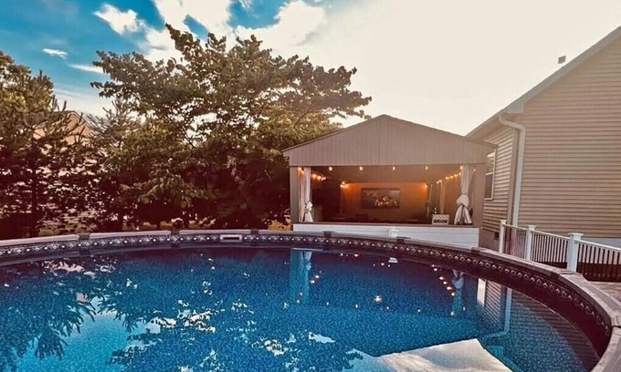 Kelleys Island House | Limestone Landing - Pool, firepit, covered patio, & more!