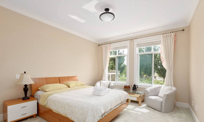 Steveston House | Lina House