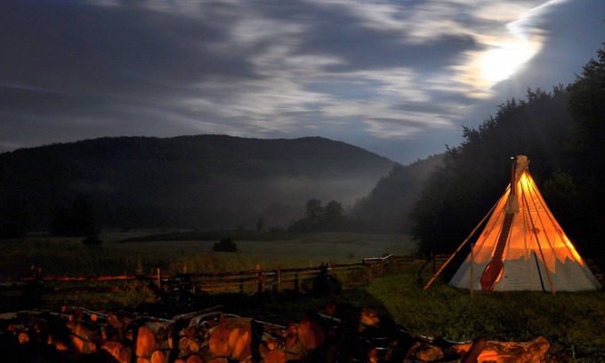 Velika Plana Cottage | Linden Tree Retreat & Ranch