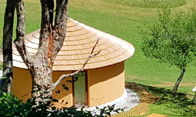 Velika Plana Cottage | Linden Tree Retreat & Ranch