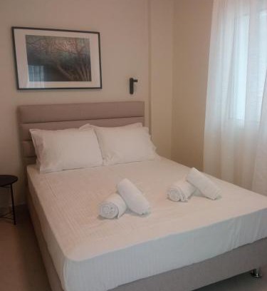 Ioannina Apartment | Line & Light