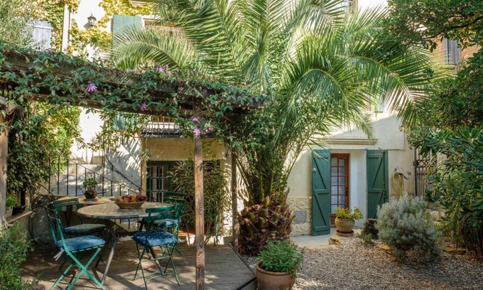 Fraisse-des-Corbieres House | Lion house - FRAISSE DES CORBIERES