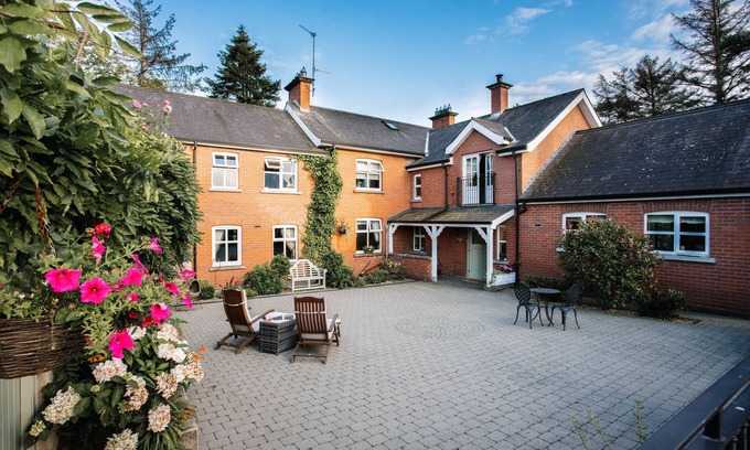 Dromore Bed & Breakfast | Lisnacurran B&B - The Garden Family Room
