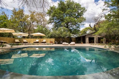 Thorny Bush Game Reserve Cabin | Little Africa Safari Lodge