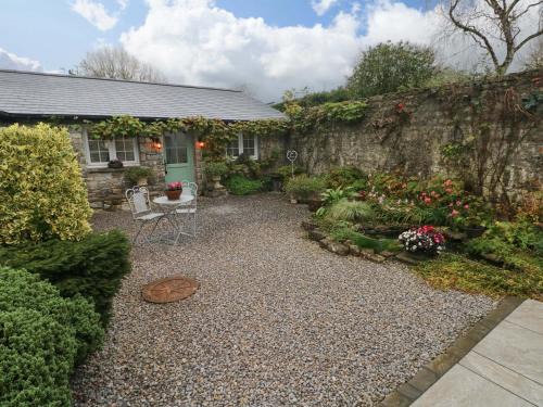 Cowbridge House | Little Cloud