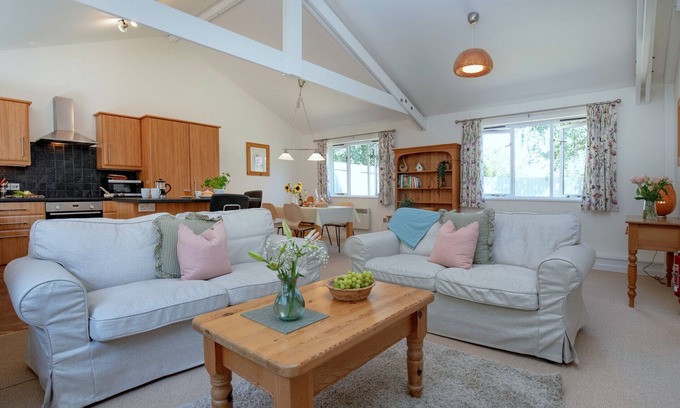Liverton Cottage | Little Dunley - Oaktree Cottage