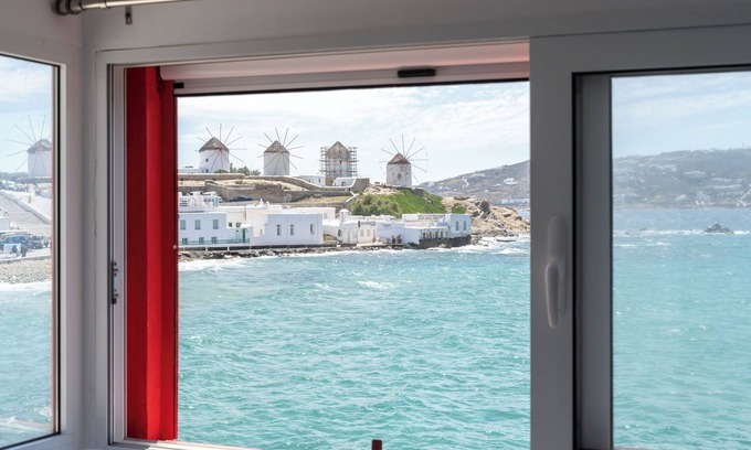 Little Venice Apartment | Little Venice Cosy House Above the Waves