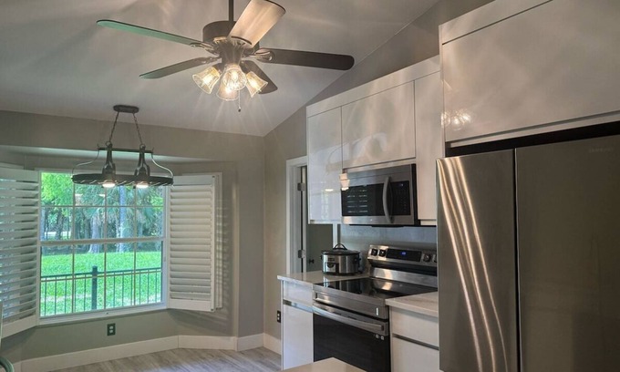 Naples House | Live Big - Amazing Naples Getaway Villa Evelyn
