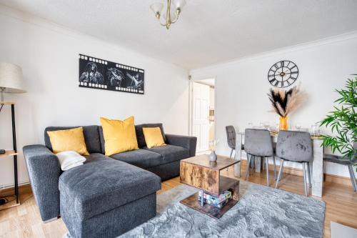 Liverpool House | LIVERPOOL HOME with FREE PARKING