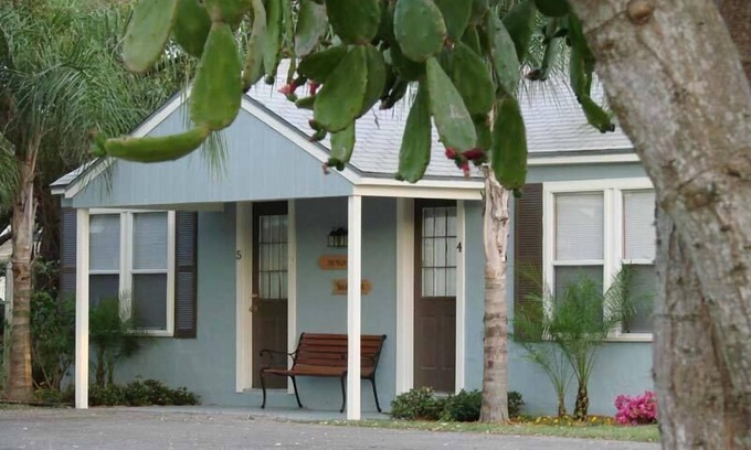 Fulton Cottage | Living On Island Time #4 - Cozy Coastal Cottages With A Whole Lot Of Charm!