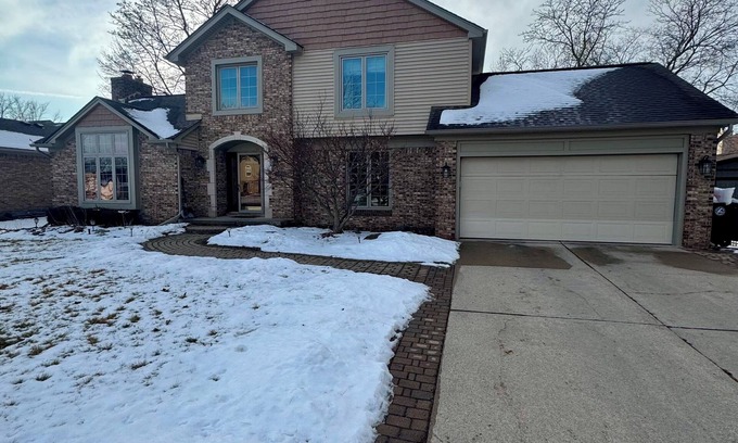 Livonia House | Livonia Oasis with Private Hot Tub