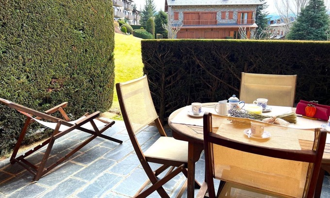 Llivia House | LLivia Xll - Four Bedroom House, Sleeps 8
