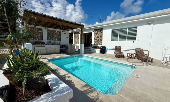 Florida House | Located close to Isabel Segunda Vieques, close to downtown 4 bedrooms w/pool.