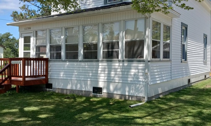 Rapid River House | LOCATED IN NAHMA! nFishing, Camping, Hunting, Off Roading, Site Seeing, & More!