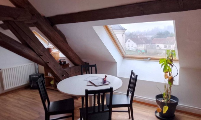 Charnay-les-Chalon Apartment | LOCATED ON THE BANKS OF THE SAONE, THIS APARTMENT IS IDEAL FOR DISCOVERING THE REGION.