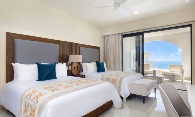 San Jose del Cabo Resort | Located on the Pristine Tequila Cove Beach