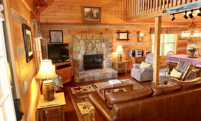 Luray Cabin | Located within one mile of Luray Caverns- Stunning Deer Country Log Cabin!