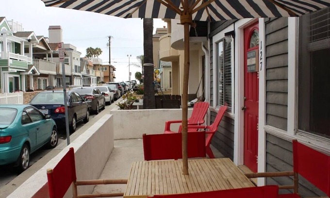 West Newport Cottage | Location, Location, Location! Welcome to the Shore Beach House
