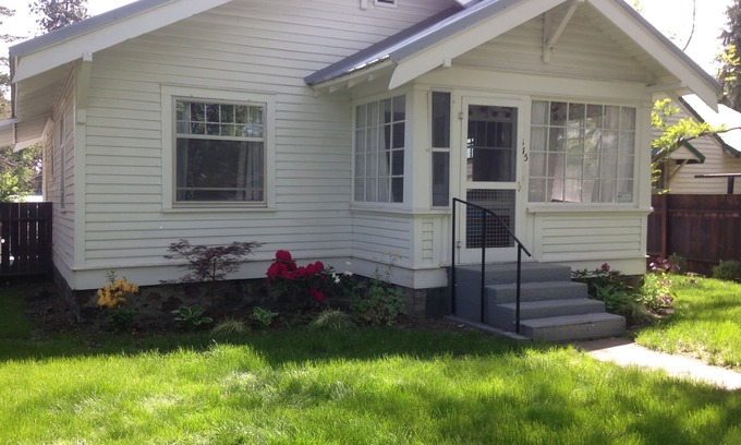 Old Bend Cottage | LOCATION: quiet and central! Cottage In The Heart Of Historic Downtown Bend!