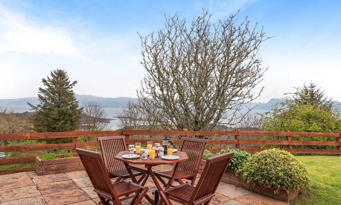 Breakish House | Loch Nibheis - Two Bedroom House, Sleeps 4