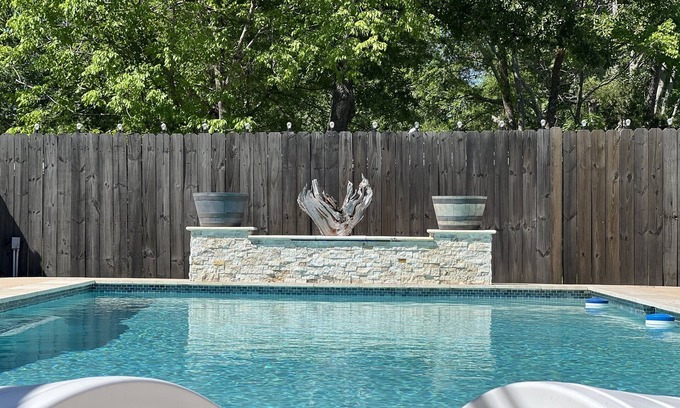 Yantis Apartment | Lodge #2 w Pool, Game Room, 1/2 Mile to Boat Ramps
