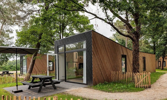 Schaijk Villa | Lodge in Schaijk with Enclosed Garden