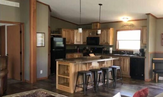 Oxford Cabin | Lodge - Sleeps 11 with 4 beds /2 bathrooms