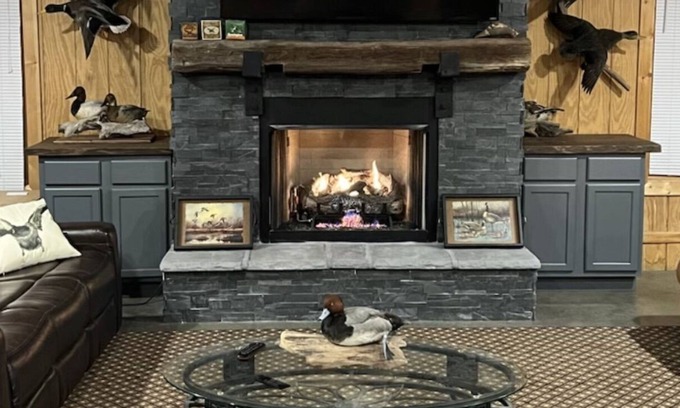 Tiptonville House | Lodge that sleeps 16! Ideal for Fishermen, Family reunions, Hunters and Tourist!