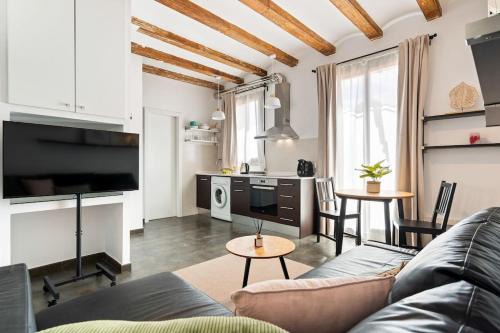 Barceloneta Apartment | Lodging Apartments Almirall Beach 52