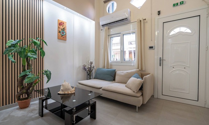 Petroupoli Apartment | Loft 53- Urban Stay by ΜΡS