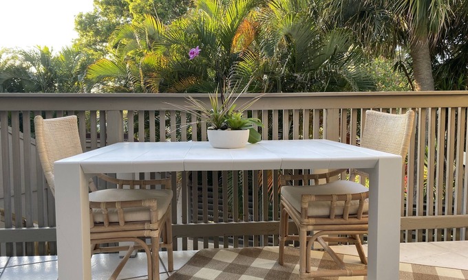 Jupiter Condo | LOFT BY THE BEACH