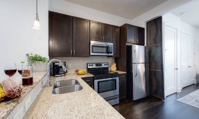 Midtown House | Lofts At 30th - Urban Utopia - 6 Mins To Broadway