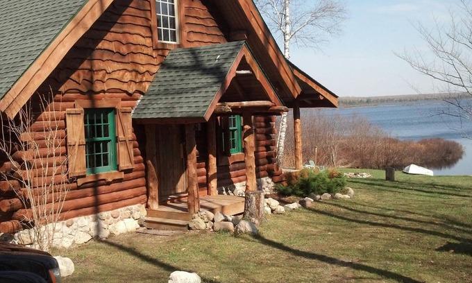 Rudyard Cabin | Log Cabin in Pristine Northern Woods and Water Retreat