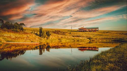 Dullstroom Villa | Log Cabin Moonlight Meadows Dullstroom.