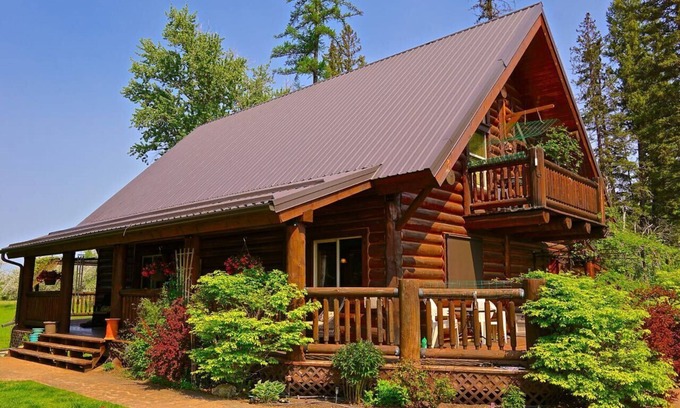 Columbia Falls Cabin | Log Cabin On Acreage Near Meadow Lake Resort