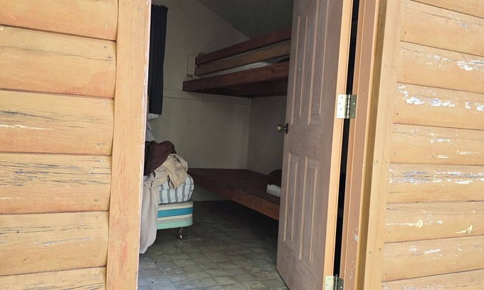 Monticello Cabin | Log Sleeping Cabin West