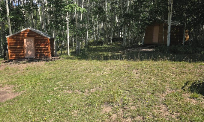 Monticello Cabin | Log Sleeping Cabin East