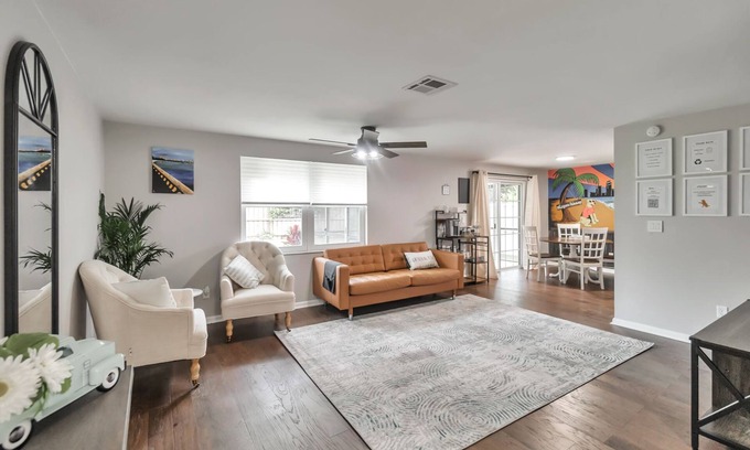 Citrus Park House | Logan's Hideway & Grill, 15 Minutes from Airport