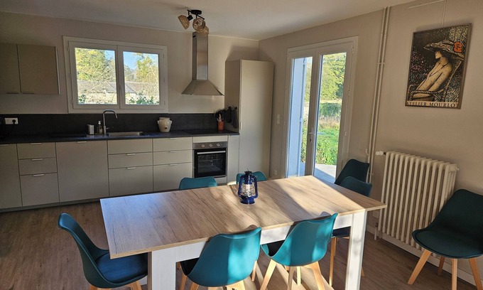 Pont-Saint-Pierre House | Logempré janitor's lodge & padel court