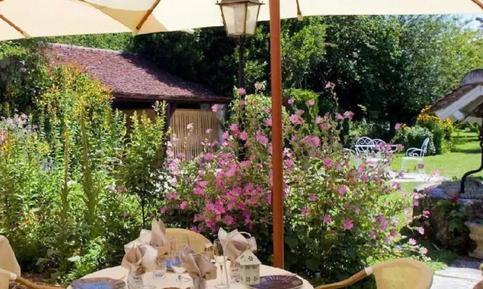 Chitenay Hotel | LOGIS Auberge du Centre