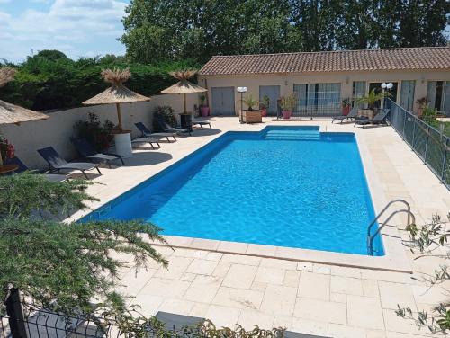 Saint Tronquet Business Park Hotel | Logis Hôtel Acotel Avignon Nord