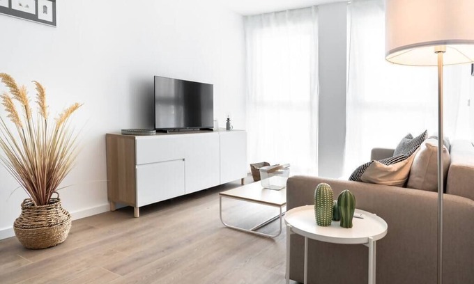 La Paz Apartment | LOIRA PENSAMIENTO 2: Modern with Terrace and View