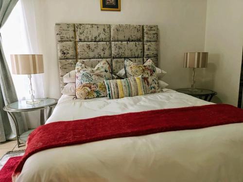 Greater Johannesburg Metropolitan Area Apartment | Long on Hill