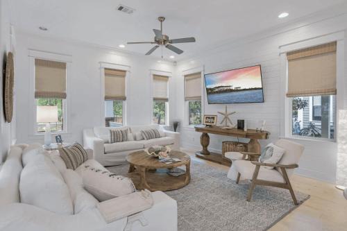 Santa Rosa Beach House | Longleaf Pines by AvantStay Community Pool Bonfires