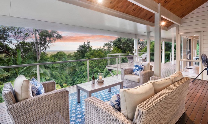 Doonan House | Longreach - Noosa Hinterland