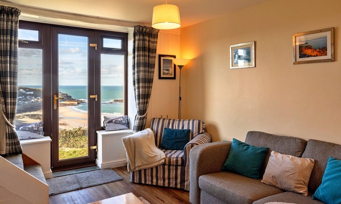 Penzance Cottage | Longships