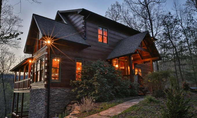Cherry Log Cabin | Longview - Hot Tub, Game Room, Fire Pit
