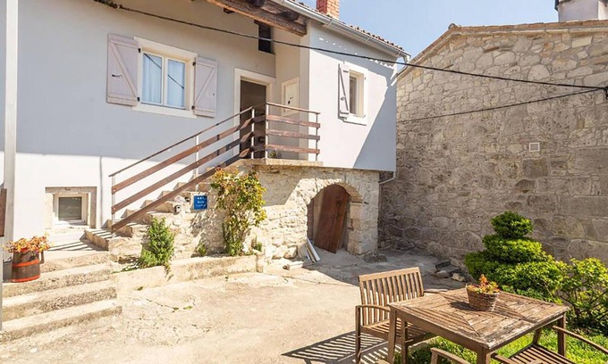 Grabri House | Look forward to a fantastic landscape panorama in this vacation home!